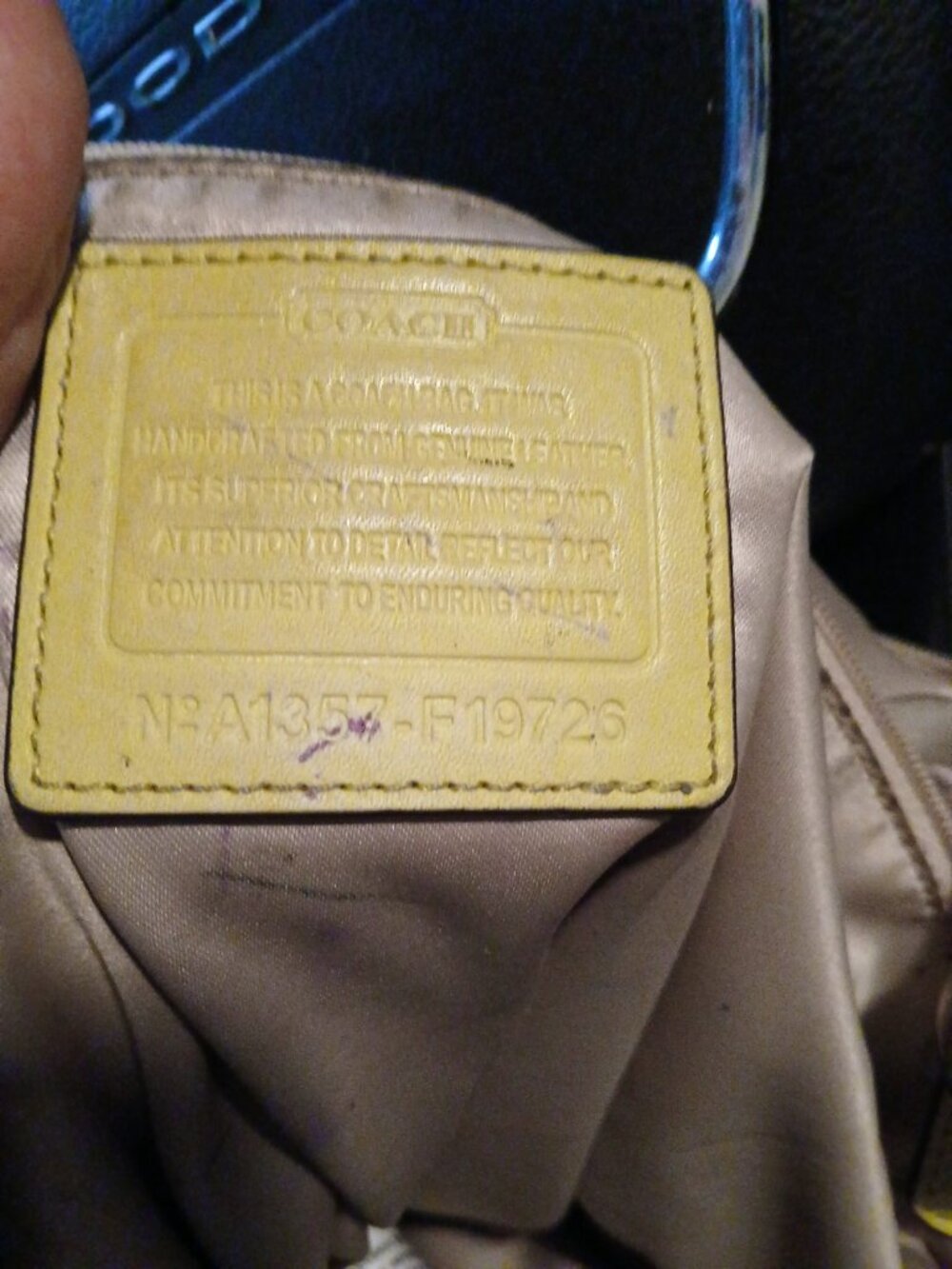 2012 greenish yellow coach purse shoulder strap great condition